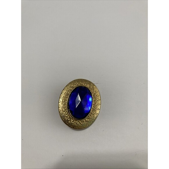 Beautiful Blue Stone Set In Gold Art deco Setting. - Picture 4 of 6